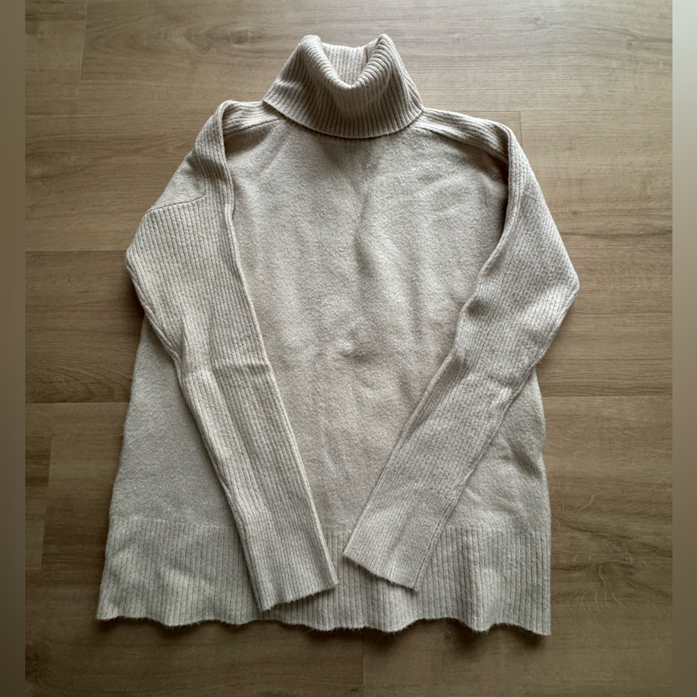 Calvin Klein Jeans Light Tan Turtleneck Sweater (Size Small)